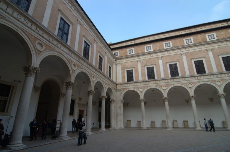 Io sono su Wikipedia; crea la tua pagina Wikipedia