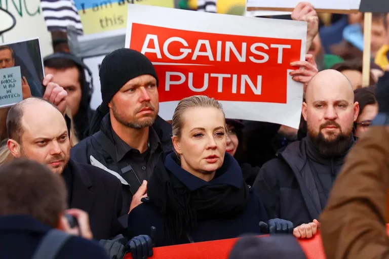 Yulia Navalnaya esorta Google a “combattere” il blocco di YouTube in Russia