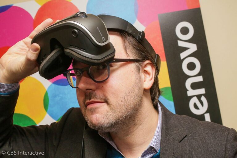 Lenovo mostra i VR flip-up per Windows