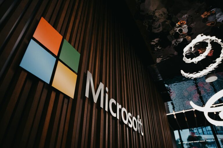 Satya Nadella, previsione: gli agenti AI trasformeranno il mondo di App e SaaS