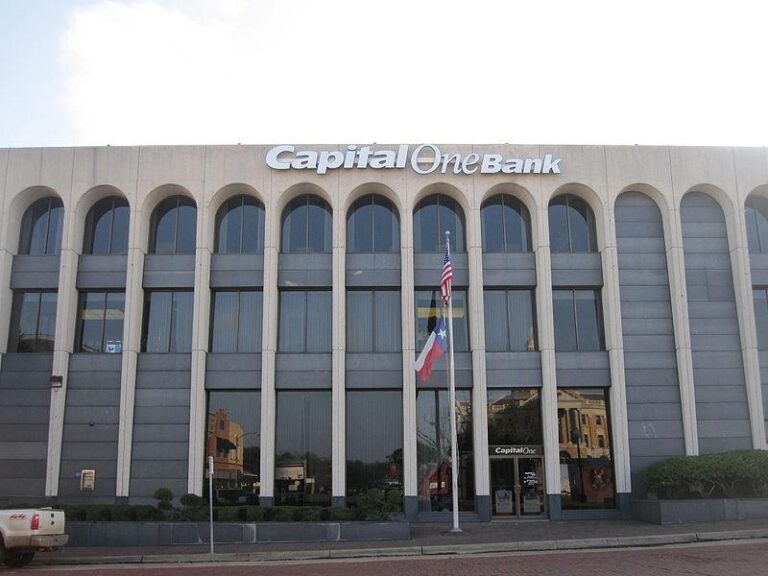 Capital One multata per 80 milioni di dollari per violazione dei dati